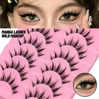 Φυσικές Ψεύτικες Βλεφαρίδες τύπου Manga. Βλεφαρίδες 3D από συνθετική Mink τρίχα, με μαλακή, ρεαλιστική και χιαστί όψη. Ιδανικές για ολοκληρωμένο μακιγιάζ.